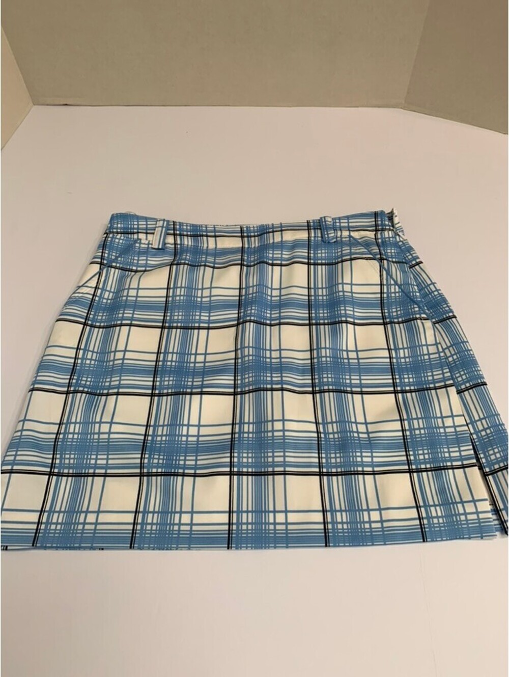 IZOD XFG Blue Plaid Golf Skort Size 2